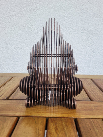 Statue "Ghost of Satoshi" in Metalloptik